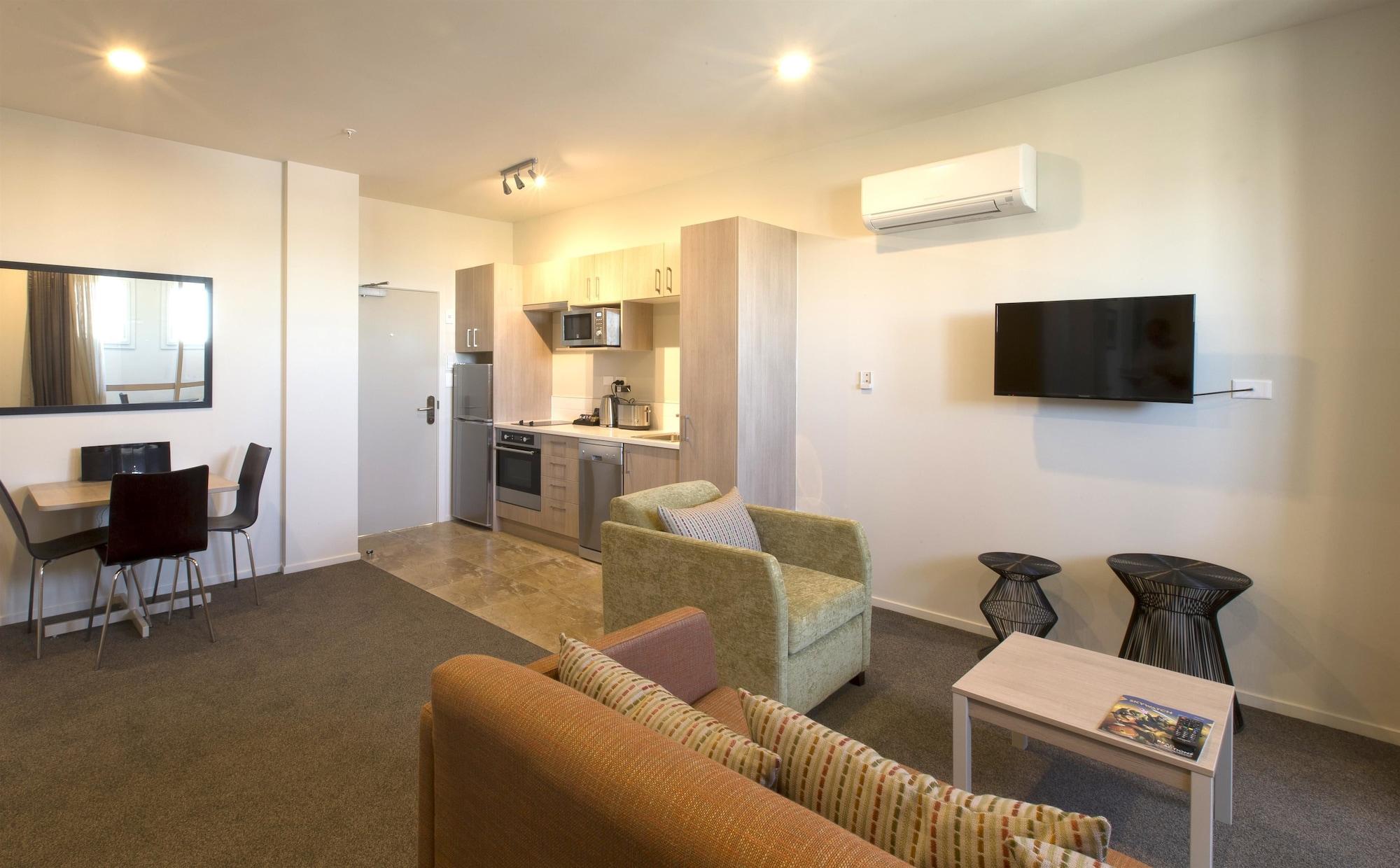 Ramada Suites By Wyndham Christchurch City Bagian luar foto