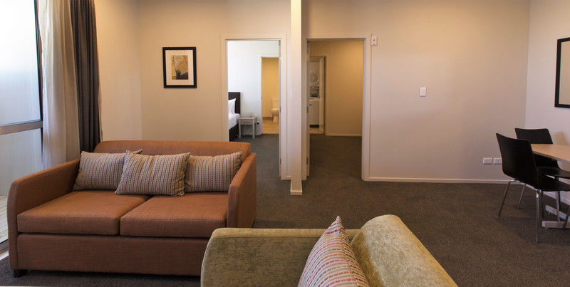 Ramada Suites By Wyndham Christchurch City Bagian luar foto