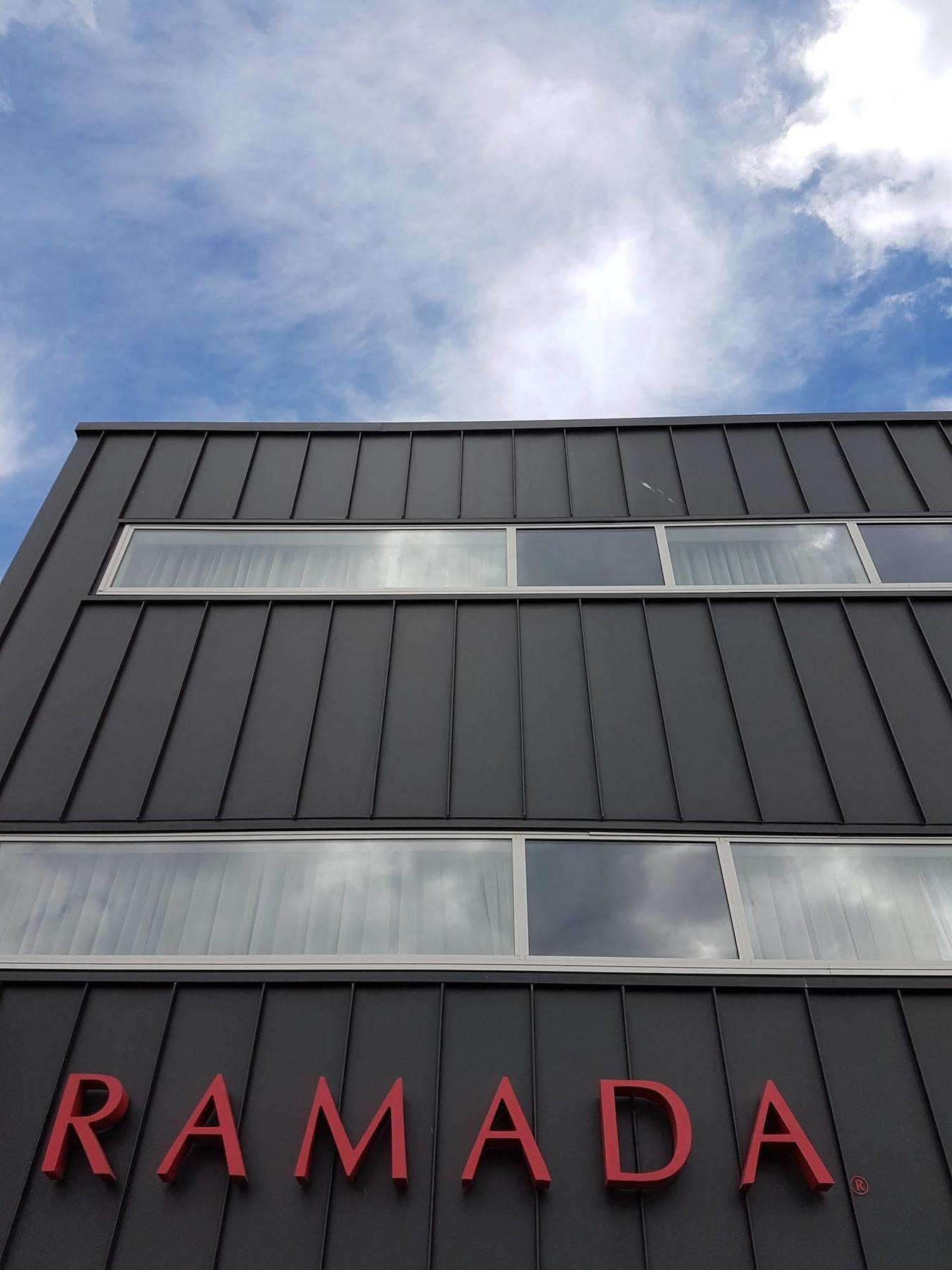 Ramada Suites By Wyndham Christchurch City Bagian luar foto