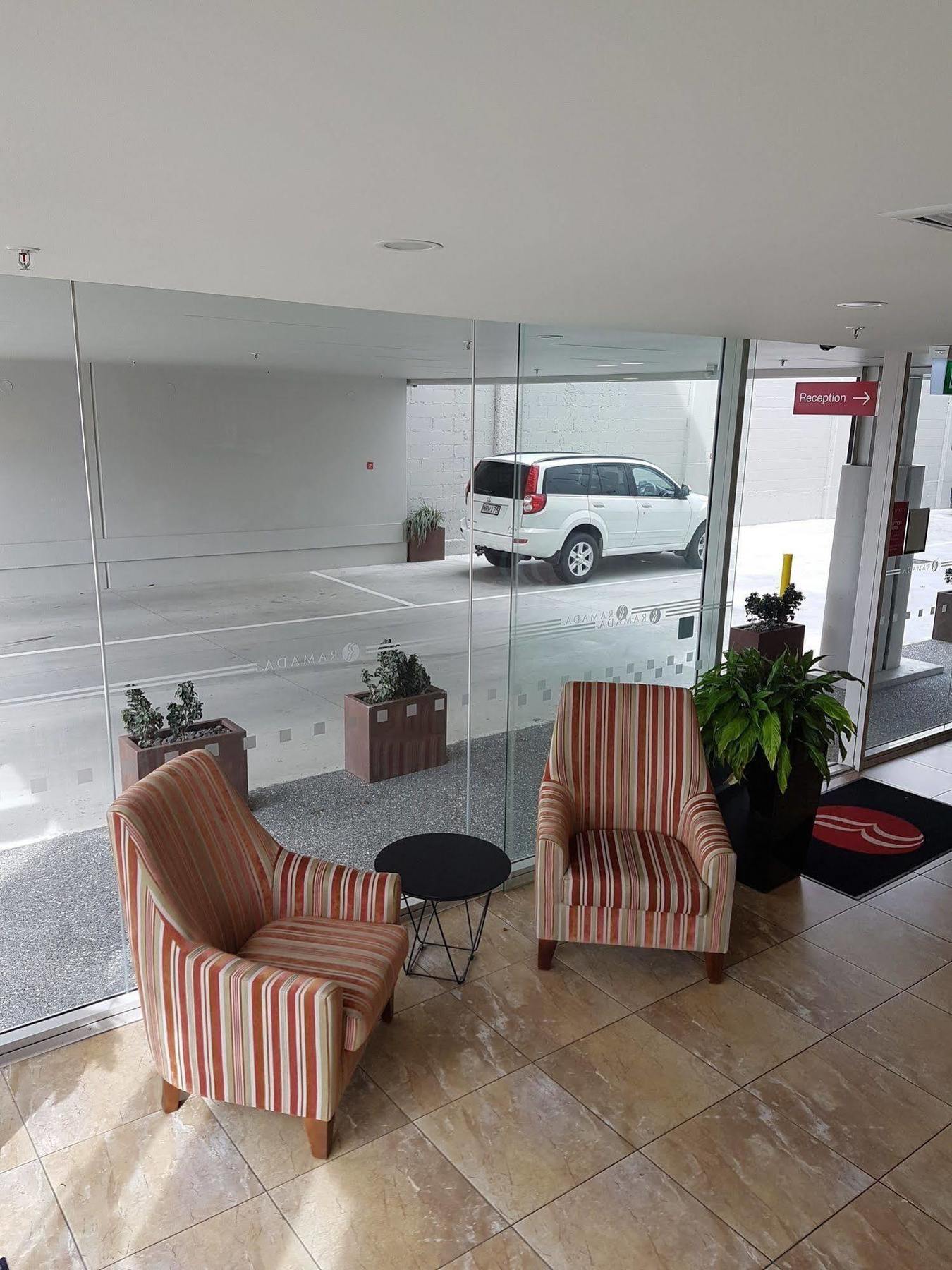 Ramada Suites By Wyndham Christchurch City Bagian luar foto